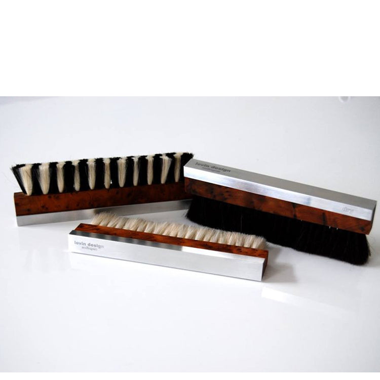 Levin Design Schallplattenbürste für die Nassreinigung mit schwarzem Rosshaar