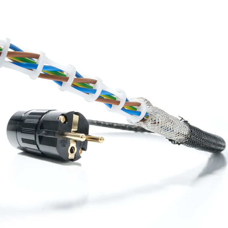 Inakustik AC-1205 AIR Schuko - C15 Basic