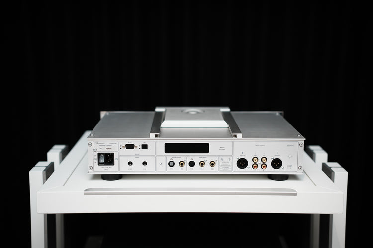 Burmester 061