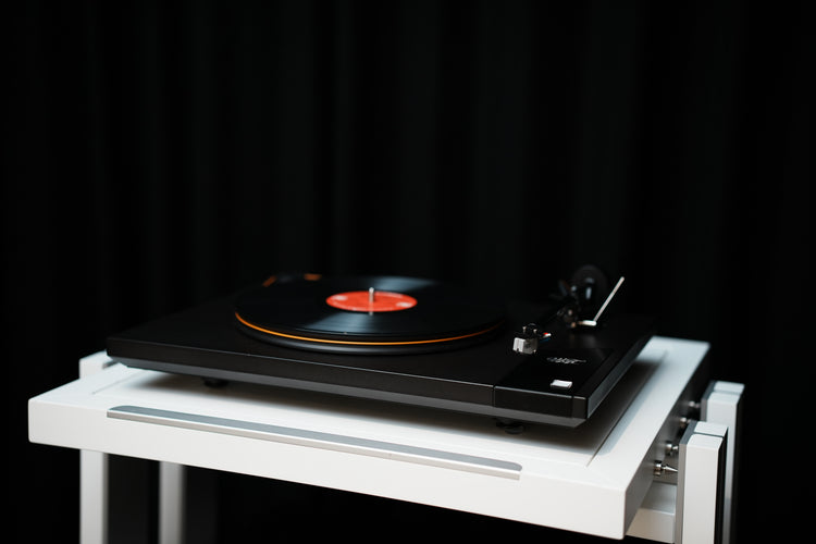 MoFi StudioDeck Plus _ Tracker MM